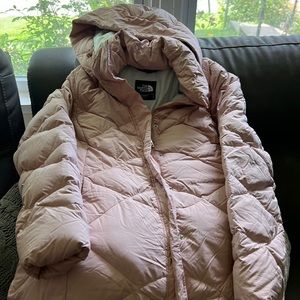 North face women’s metropolis parka - light pink
